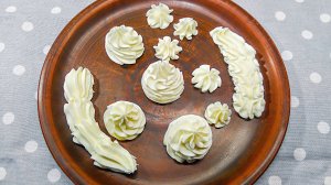 КРЕМ со сметаной, сливками, для прослойки торта и украшения.