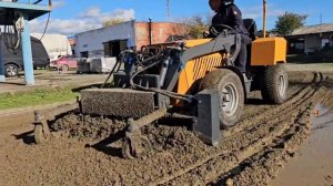 Работа планировочного грейдера. Мини-трактор Бел-Трак.