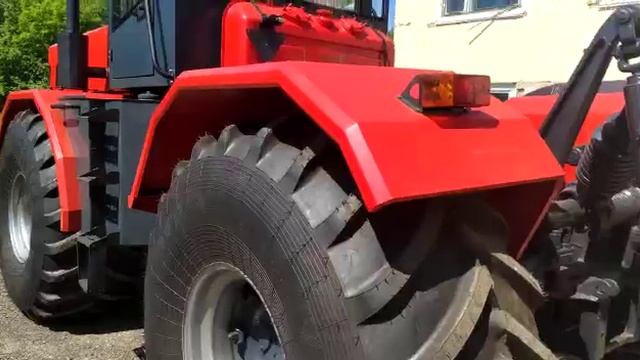 Капот трактора К700