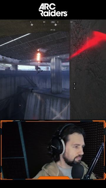 Держите его - я ему ща хребет сломаю 😁 Arc Raiders ⚡Арк Райдерс неудачный рейд #arcraiders смотреть онлайн