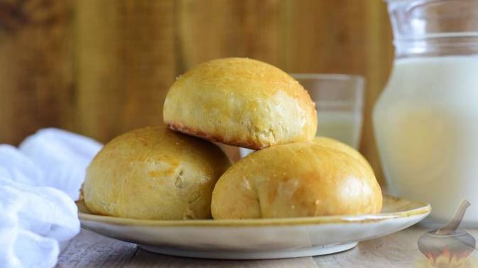 Воздушные и нежные. БУЛОЧКИ С ПОВИДЛОМ смотреть онлайн