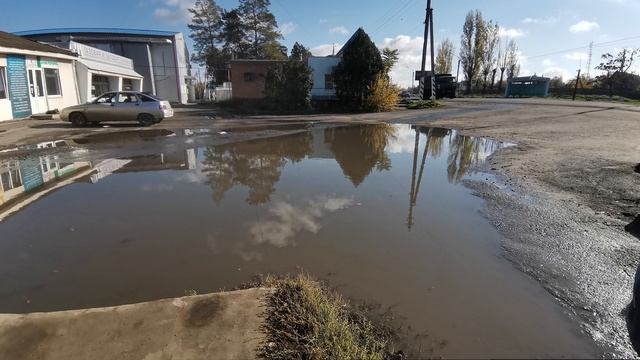 Свободы 300 лужа, в сезон дождей