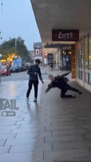 Очередной без контактный бой 🤼 .mp4