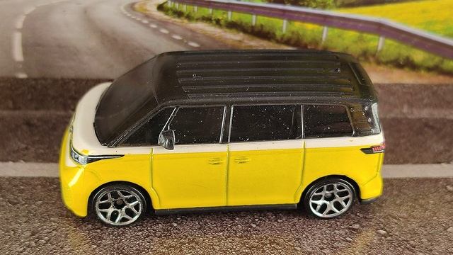 VOLKSWAGEN ID BUZZ смотреть онлайн