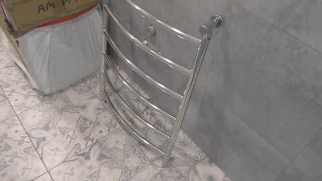 Запуск системы радиаторного  отопления .установка полотенцесушителей