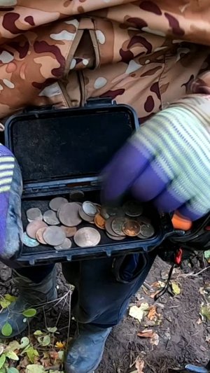 СОВЕТСКАЯ КЛАДУХА в заветном лесу!