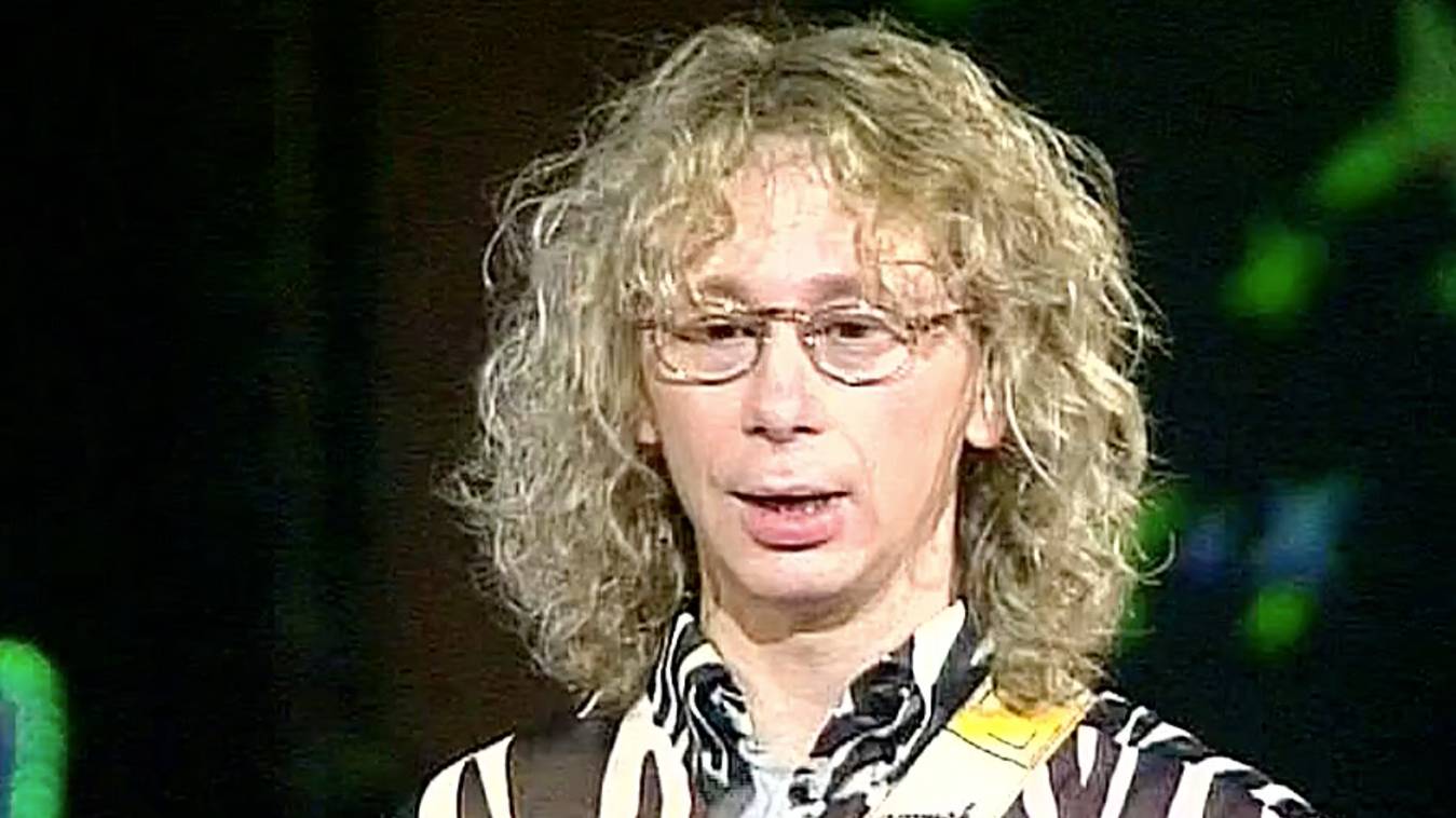 "Аркадий, что для вас, как продюсера, группа "Полиция нравов" - эпатаж или пропаганда "розовых отн смотреть онлайн