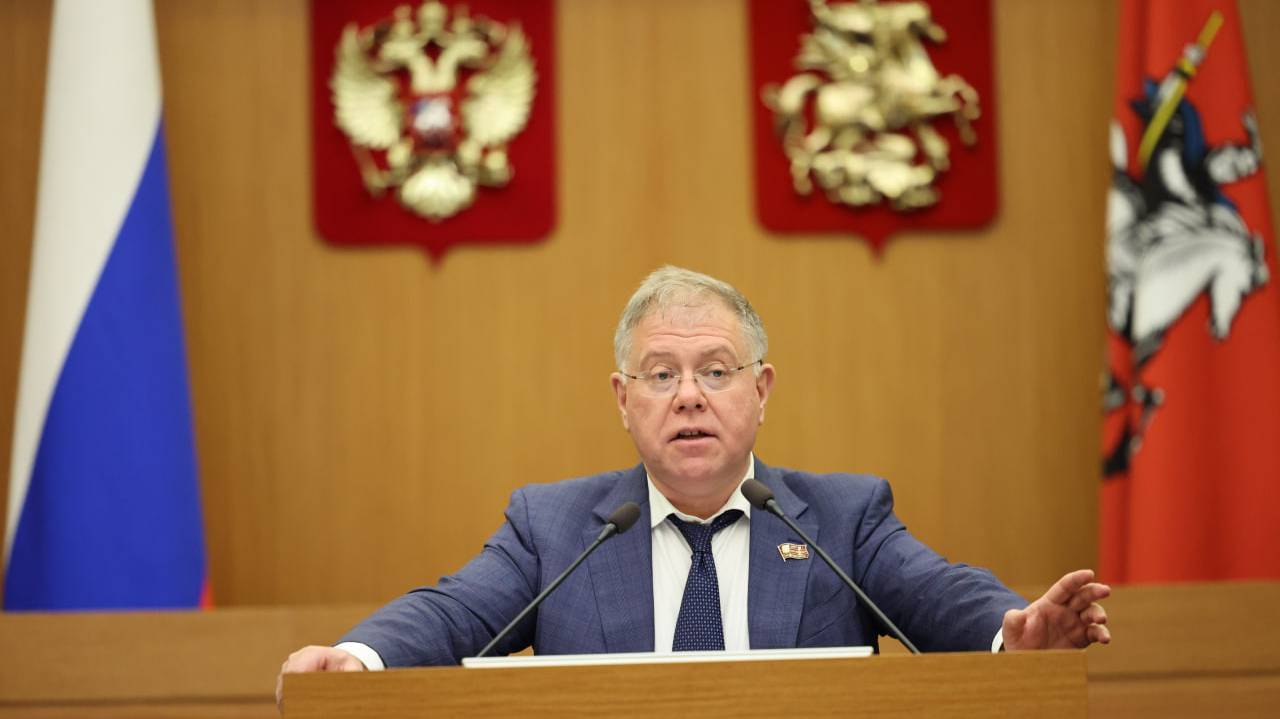 01.11.2025. Степан Орлов: За три года свыше 200 тыс. москвичей переедут по программе реновации смотреть онлайн