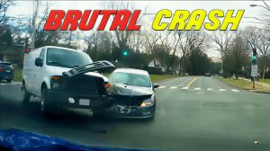 Жуткие моменты автомобильных аварий. Brutal crash compilation