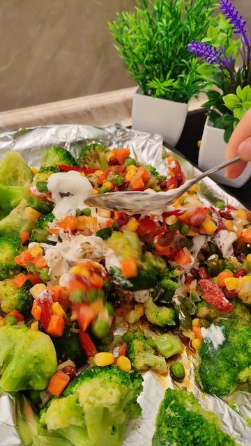 Запечённый минтай с овощами в духовке 🧑🍳 #shorts