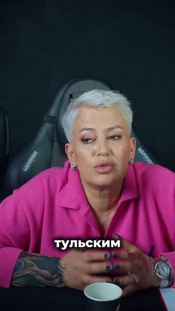 Если ты всё ещё думаешь о бывшем — тебя точно пора ставить в угол, но лицом к новым возможностям.