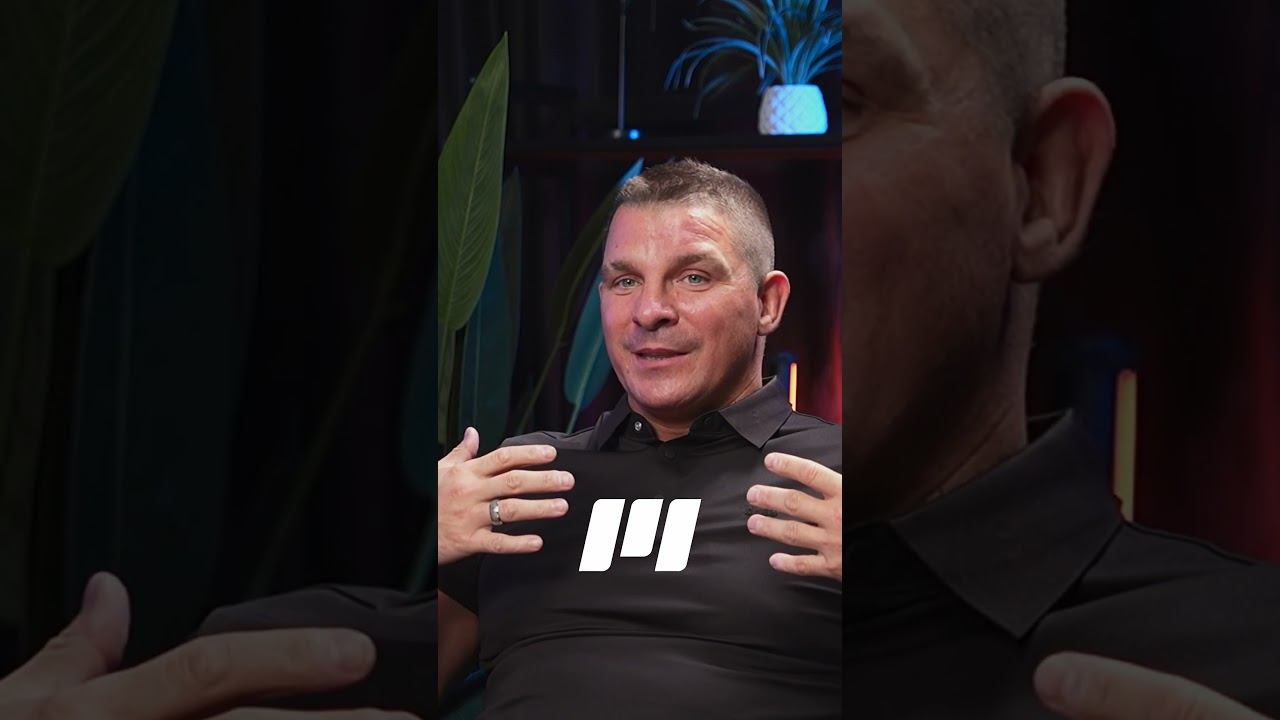 Движ Борца: Почему Виталик не любит "бегать с микрофоном"? смотреть онлайн
