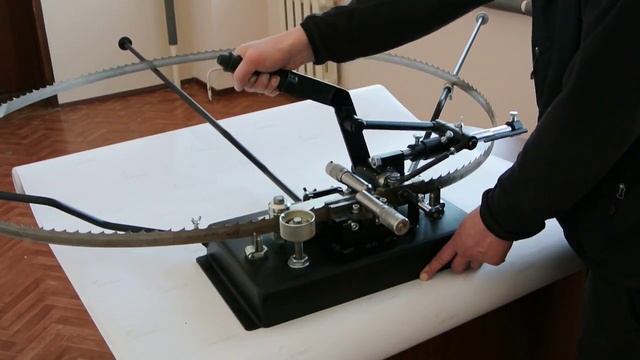 Разводной станок для узких ленточных пил RVN (РВН)