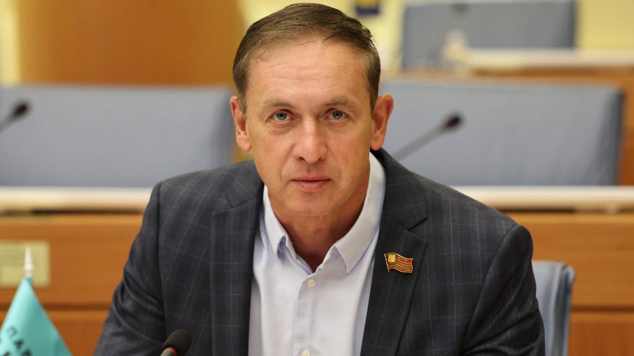 01.11.2025. Александр Даванков: Мы приветствуем сохранение социальной направленности бюджета смотреть онлайн