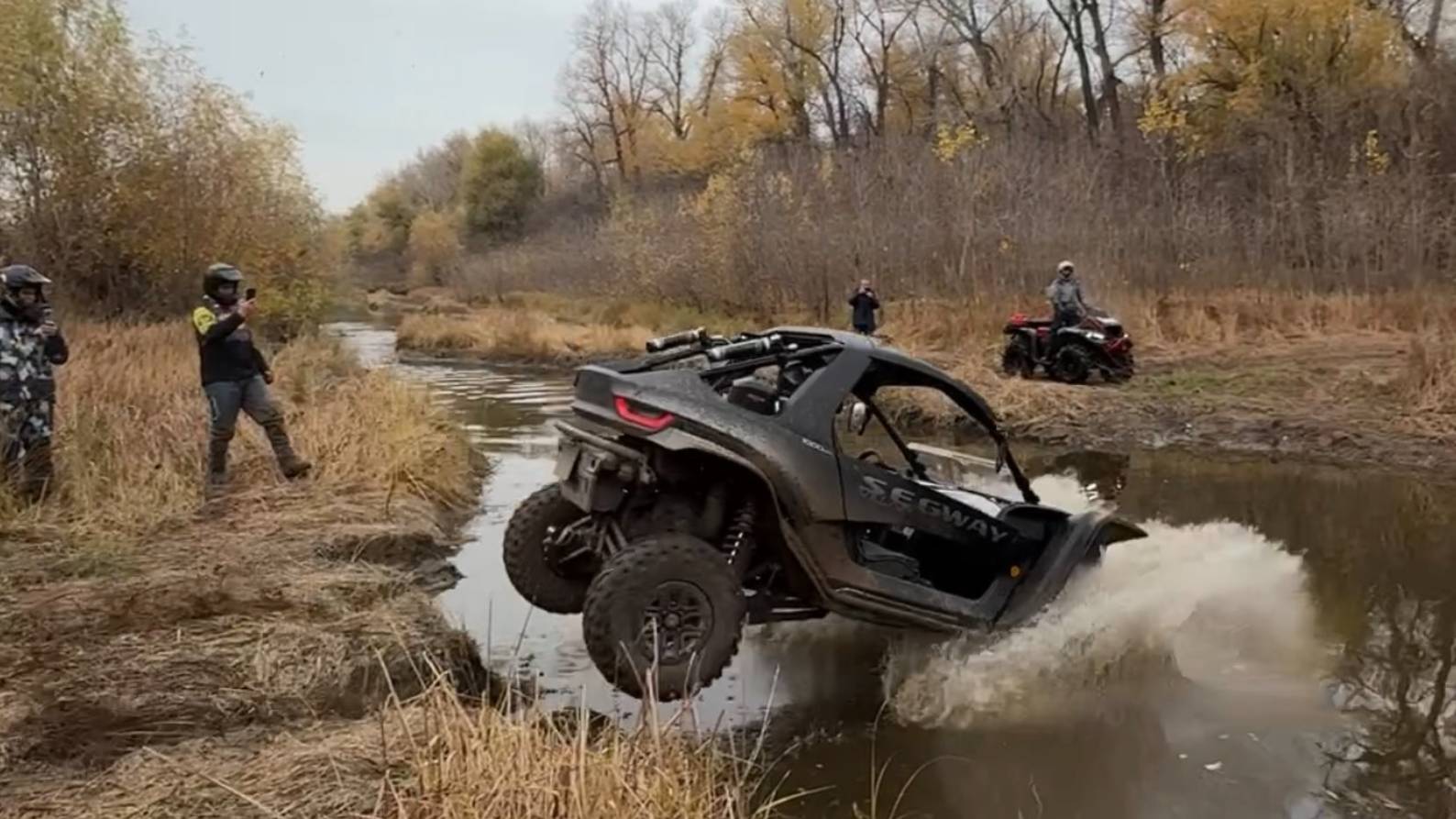 Тестируем багги Segway Villain Sx10Wx 🚜🦾 Сухая покатушка с квадробратьями 🔥 смотреть онлайн