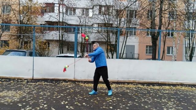 Упражнения с мячами для фитнеса на верёвке (2)