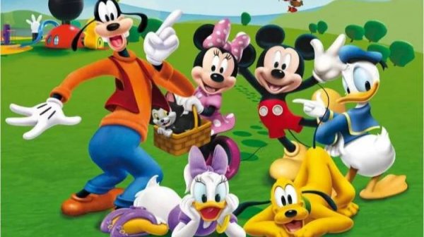 Mickey Mousecapade. Микки Маус: Приключения в Стране чудес