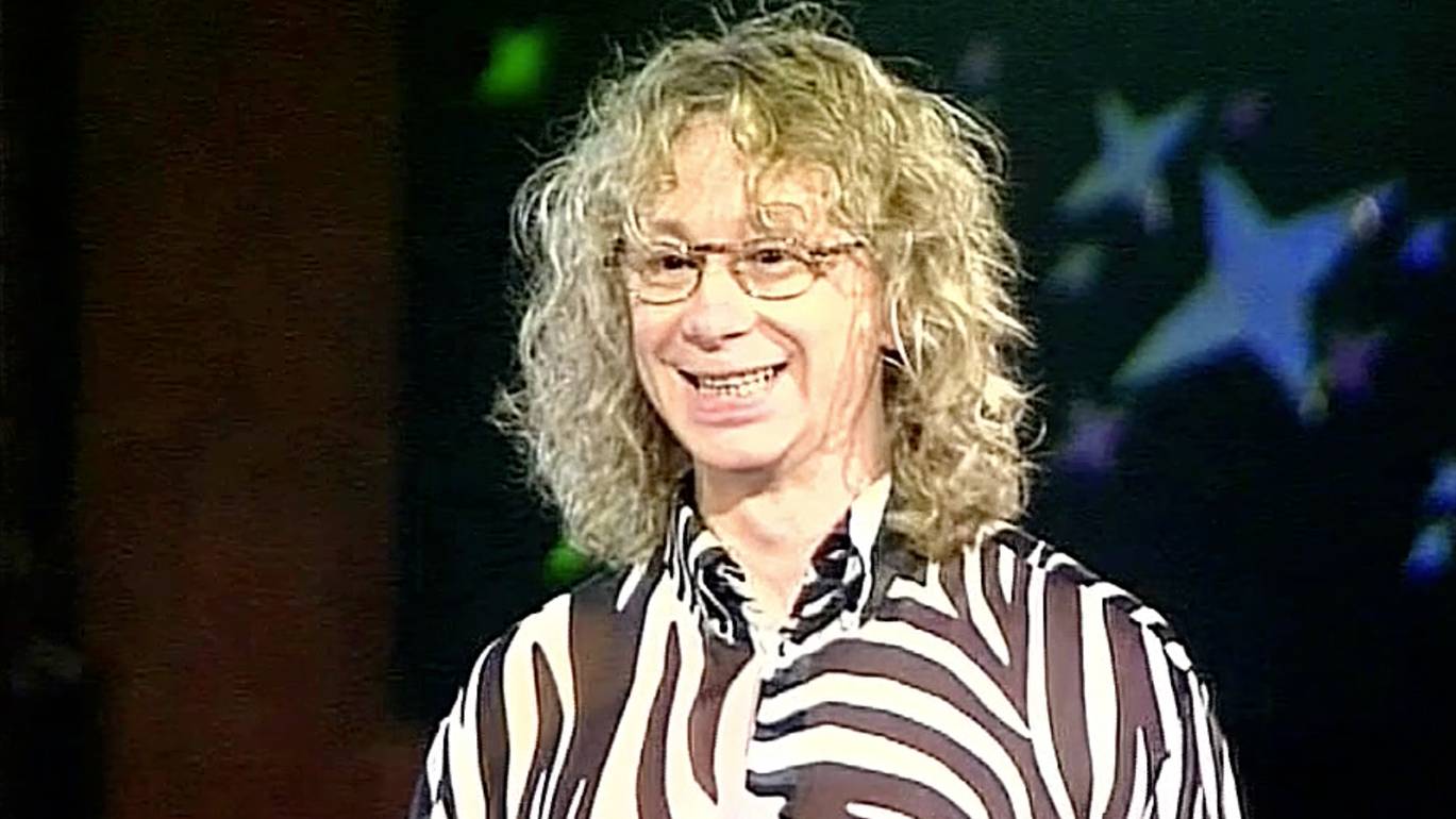 "Герои ваших песен сексуально озабочены. Это делается на потребу публике или вы сами сексуально озаб смотреть онлайн