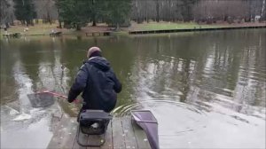 Поимки форели на закидушки и спиннинг. Клёвое место, Лосиный остров, верхний водоём.