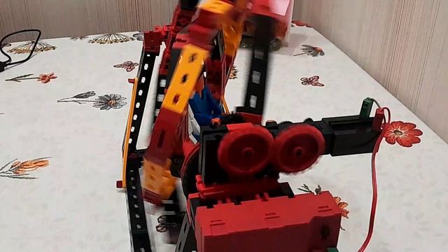 Fischertechnik центрифуга