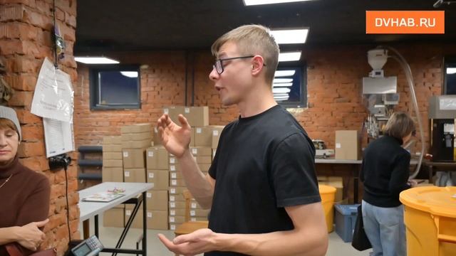 Экскурсию на производстве кофе посетили корреспонденты DVHAB смотреть онлайн