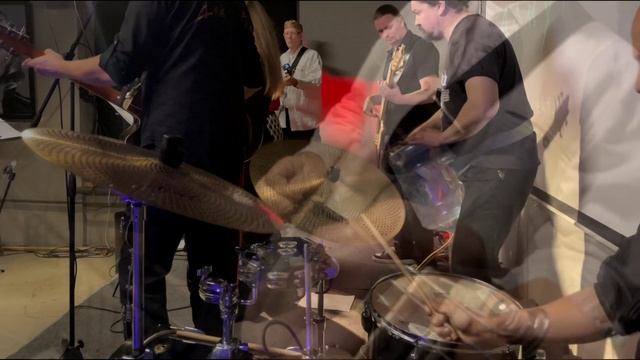 11 Летящий за горизонт 2025 10 18 смотреть онлайн