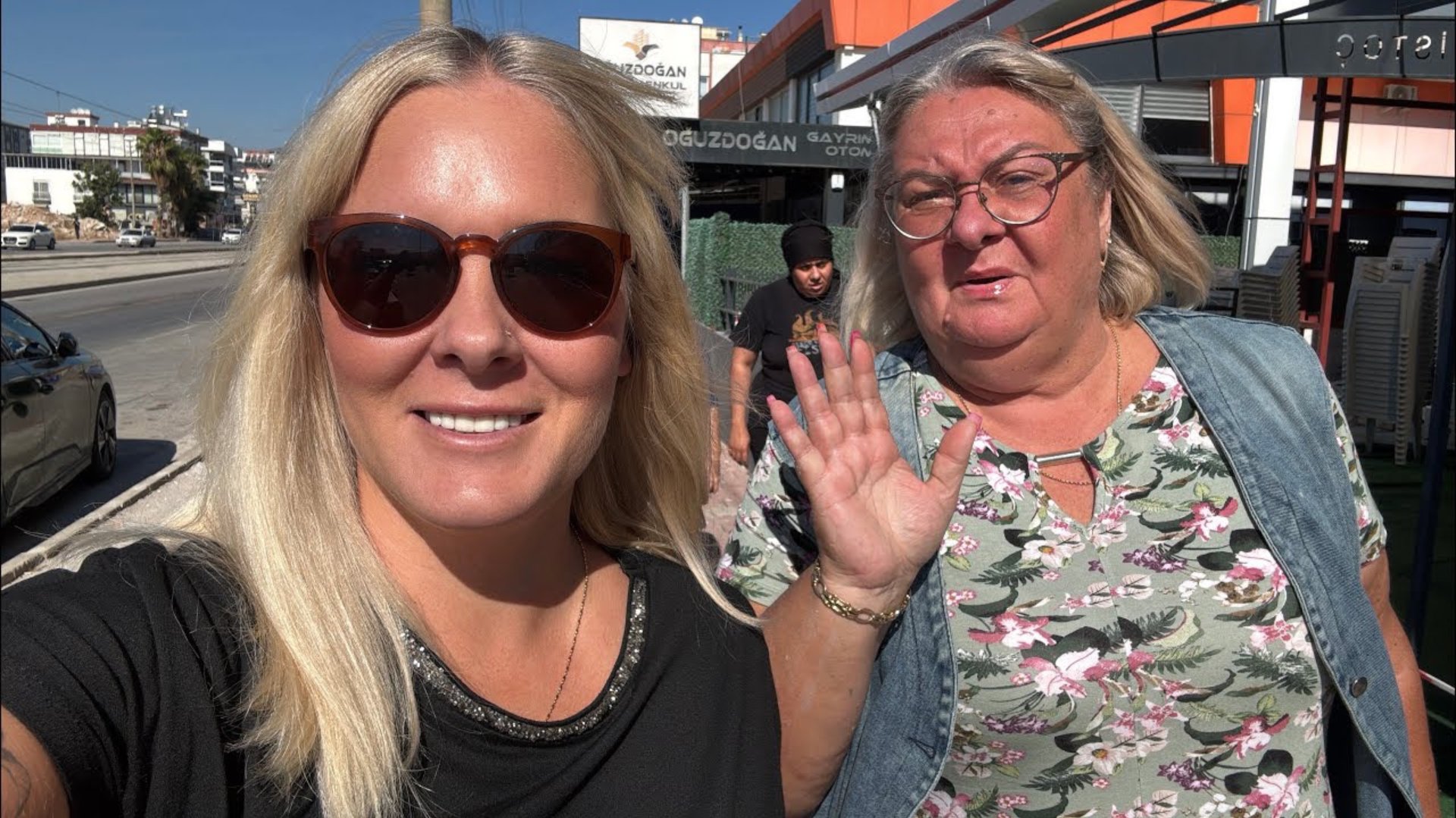 😱НЕОЖИДАННАЯ ПОКУПКА КОВРА В НОВОМ ОГРОМНОМ МАГАЗИНЕ! смотреть онлайн