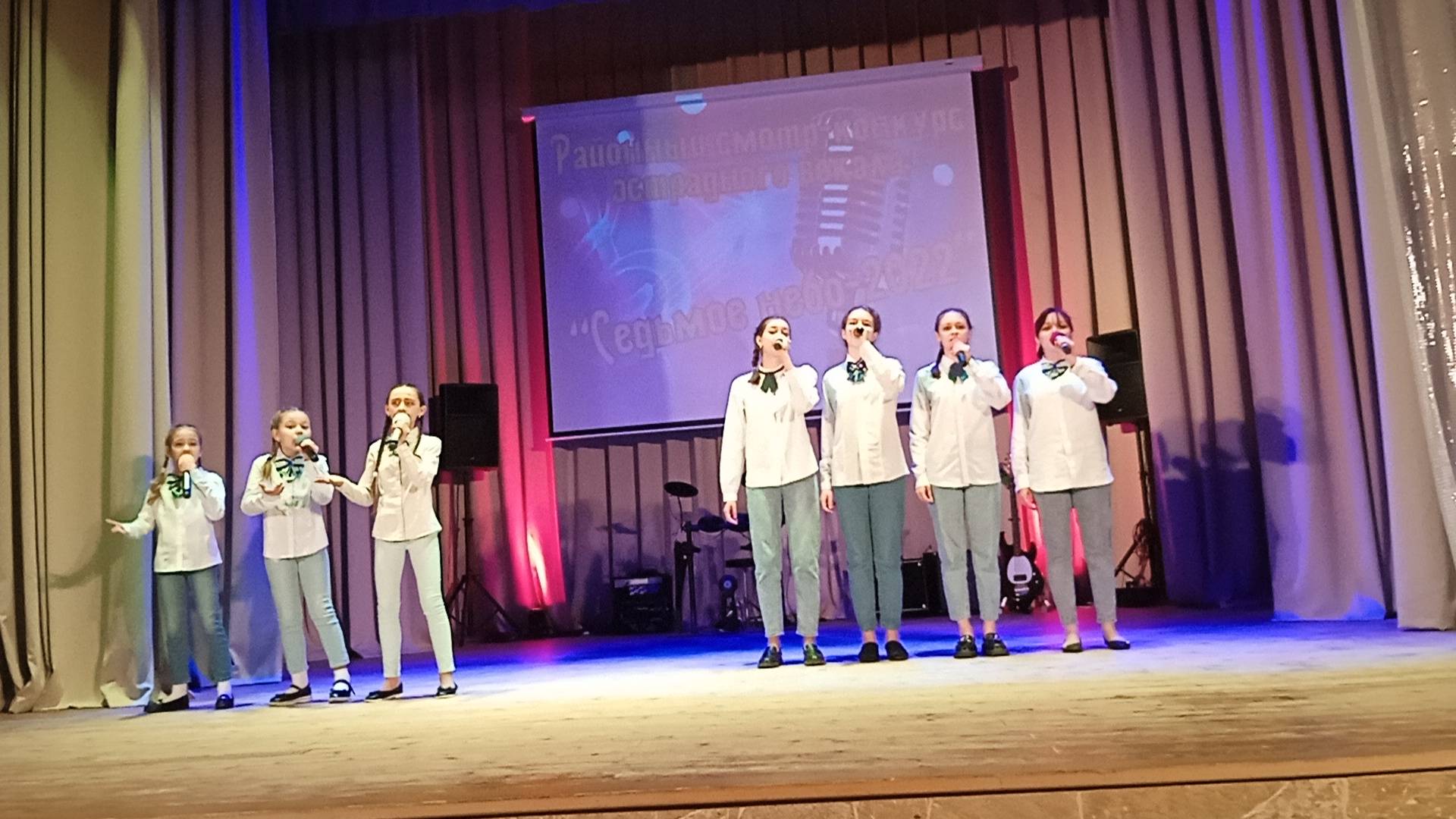 Лебеди улетали - вокальная студия "Орфей" (2022) смотреть онлайн