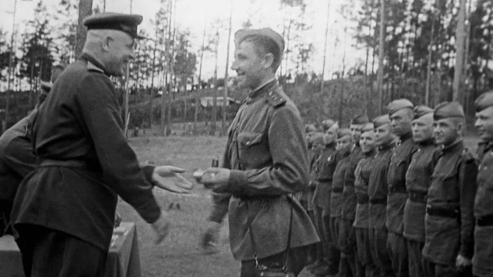 НАГРАЖДЕНИЕ ДОБРОВОЛЬЦЕВ 4 ОТРЯДА БАРС