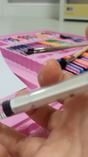пытаюсь рисовать 😳