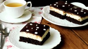 Шоколадный пирог с кокосовым кремом.