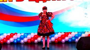 "Welcome to Russia" исп. Вероника Напольских (преподаватель Н.И. Молодзиевская)