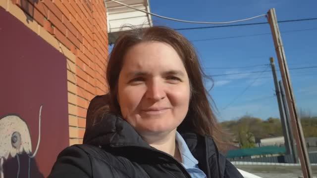 VLOG К нам приехал скелет Йен. Настя сделала Алису вампиршей смотреть онлайн