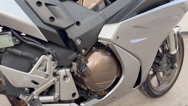 Honda vfr 800 2017 смотреть онлайн