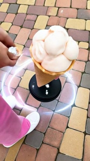 АРИАНА СДЕЛАЛА МНОГО МОРОЖЕНОГО