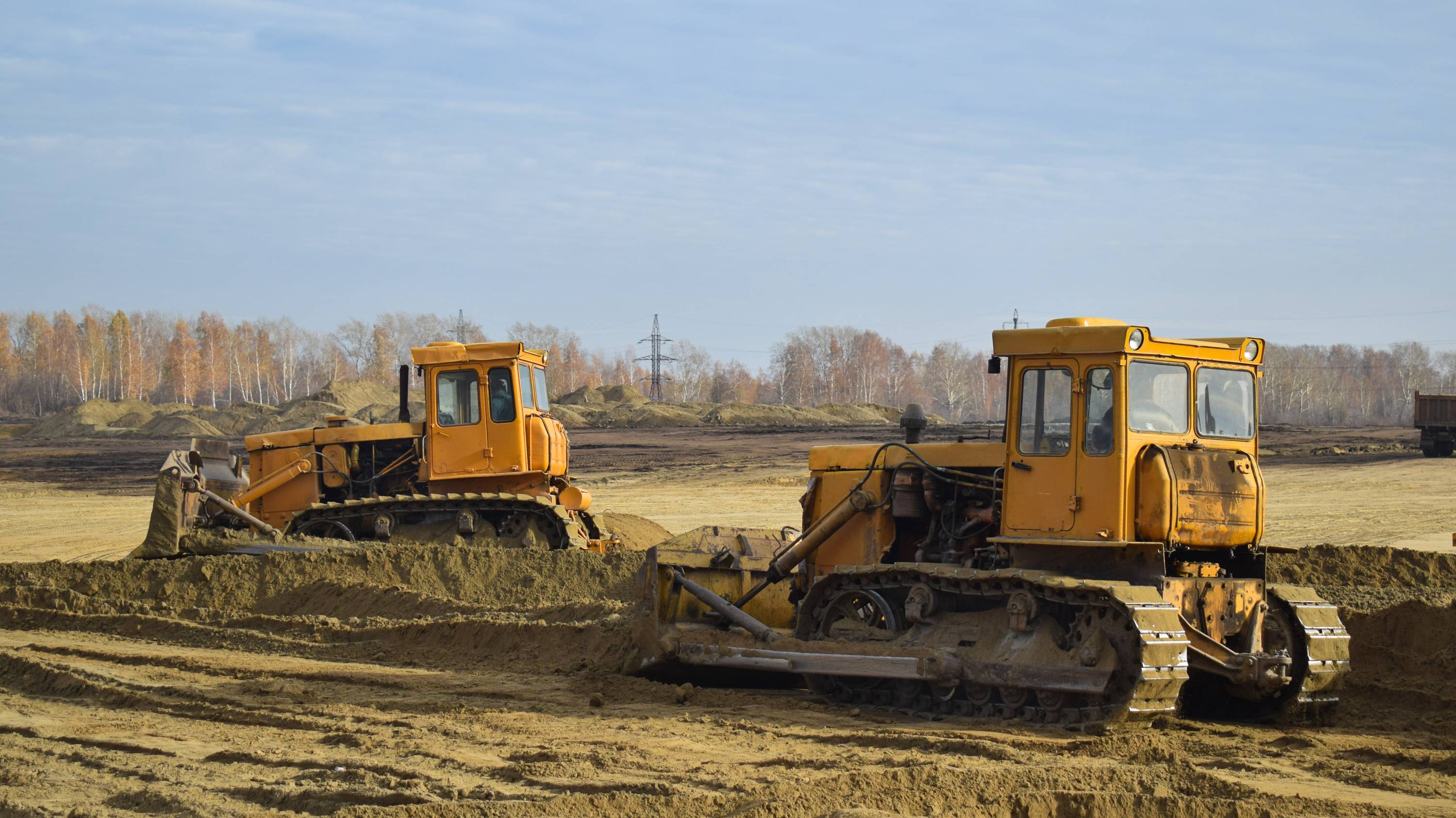 Бульдозеры ЧТЗ Т-170. Работа. / CHTZ T-170 bulldozers. смотреть онлайн