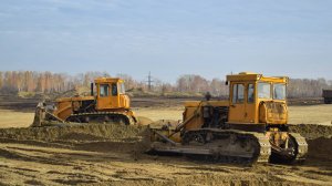 Бульдозеры ЧТЗ Т-170. Работа. / CHTZ T-170 bulldozers.