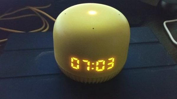 Обзор на VK капсула Нео с голосовым помощником Маруся