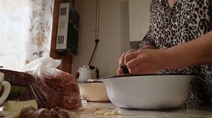 СОЛИМ САЛО, ЖАРИМ КОТЛЕТЫ КАК ЛЮБИТ МУЖ.