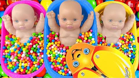 3 минуты удовлетворенного ASMR: смешивание конфет M&M's и жевательных шариков в 3 ваннах Часть 2 смотреть онлайн