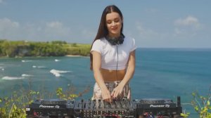 Korolova-Live-Bali-Melodic-Techno-Progressive-House-Mix