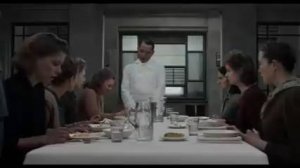 Дегустаторы КАЖДЫЙ ДЕНЬ едят пищу ГИТЛЕРА, чтобы убедиться, что она НЕ ОТРАВЛЕНА [пересказ]