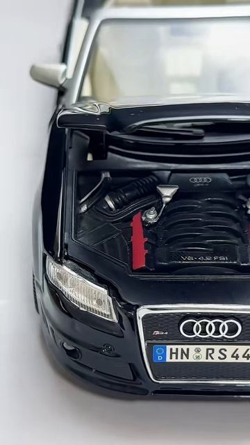Audi RS4 Cabriolet — коллекционный обзор и детали модели 🏁