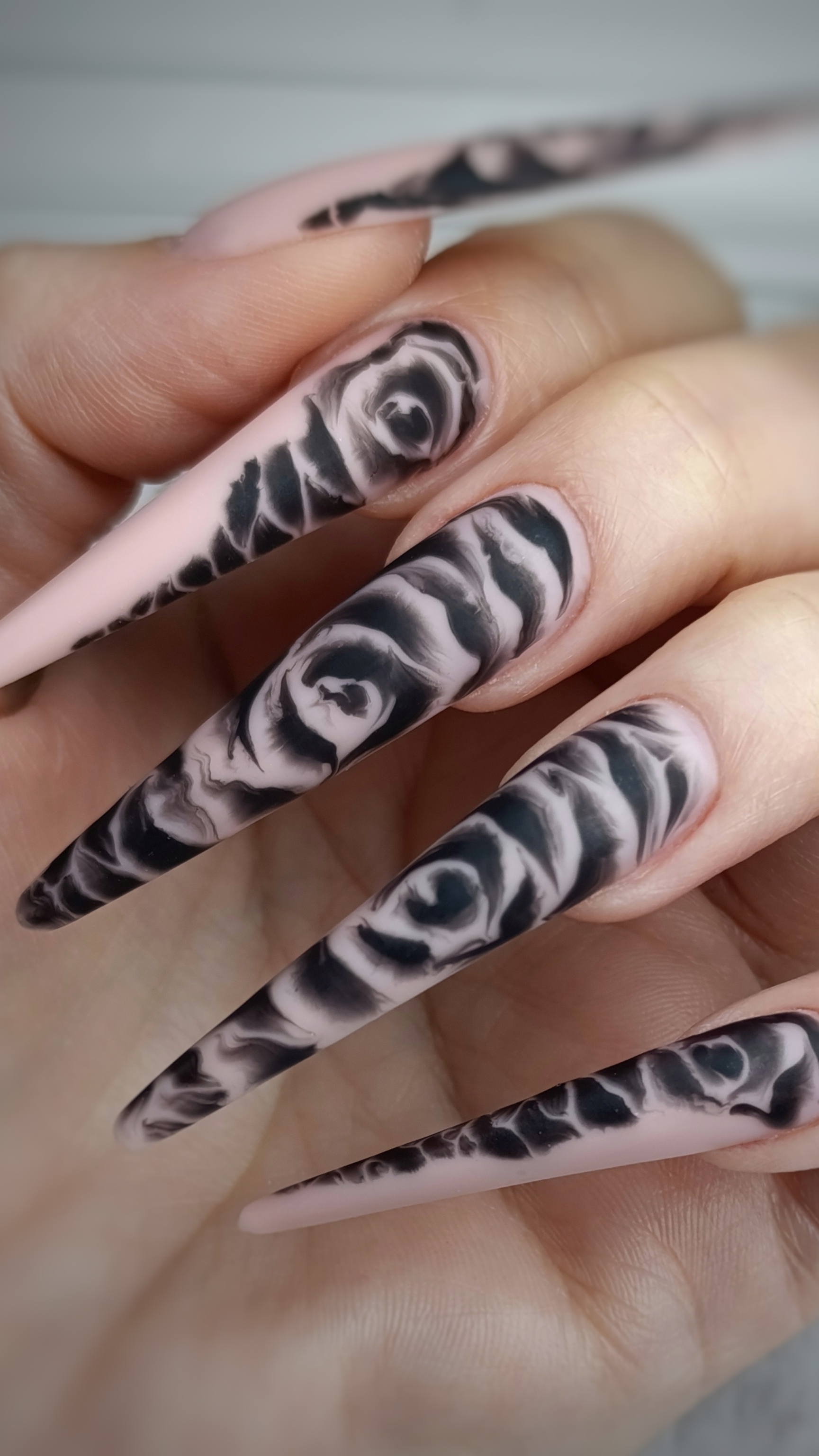 Розы без шипов