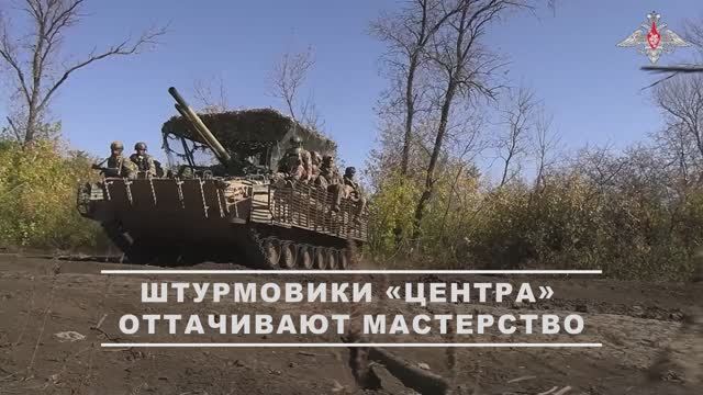 Боевая подготовка штурмовых подразделений ГрВ «Центр» смотреть онлайн