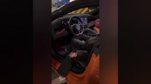 «Я хотела Porsche»: девушка отказалась от подаренного Zeekr 001 — электрокара стоимостью от ₽5,6 мил