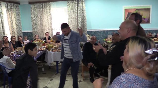 Клип Артур Жадан  встречает внука