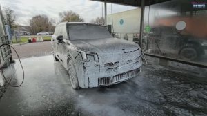 Отмыли Lynk & Co 900