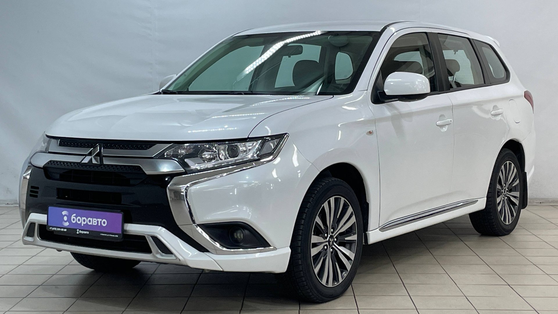 MITSUBISHI OUTLANDER смотреть онлайн