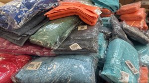 В Светофоре классные завалы посуды! Много новинок для кухни. Красивые тарелки, кружки, кастрюли.